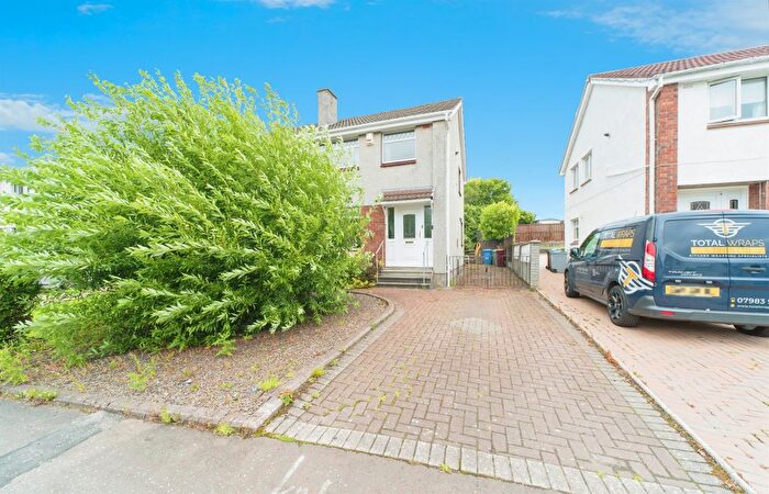 3 Bedroom Semi-Detached House For Sale In Kirkwall Avenue, Blantyre, Glasgow, G72