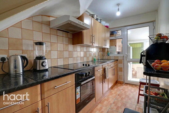 2 Bedroom Terraced House For Sale In Raydons Road, Dagenham, RM9