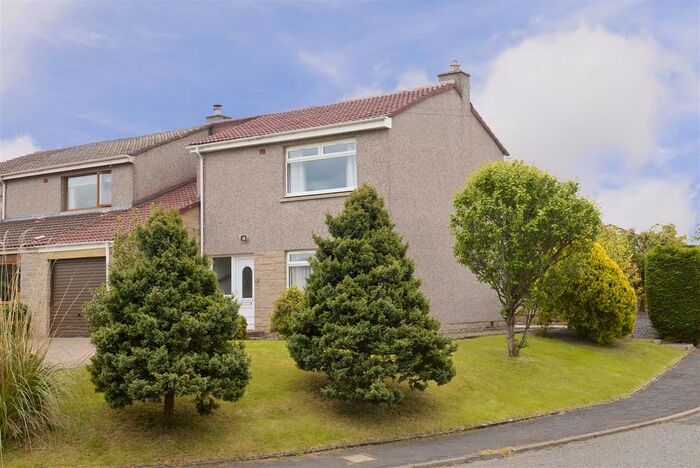 3 Bedroom Detached House For Sale In Hillview Crescent, Selkirk, TD7