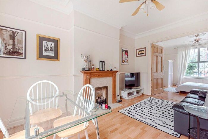 1 Bedroom Flat For Sale In Clyde Road, Croydon, CR0