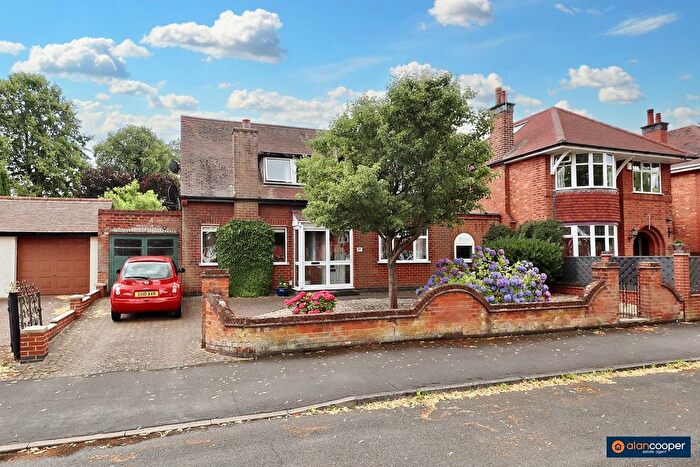 3 Bedroom Detached House For Sale In Highfield Road, Attleborough, Nuneaton, CV11