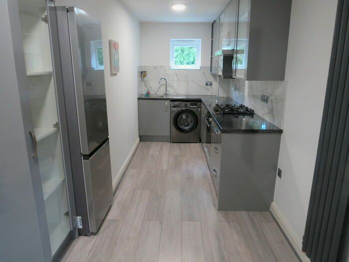 2 Bedroom Flat To Rent In Hamstead Road, Handsworth, Birmingham, B20