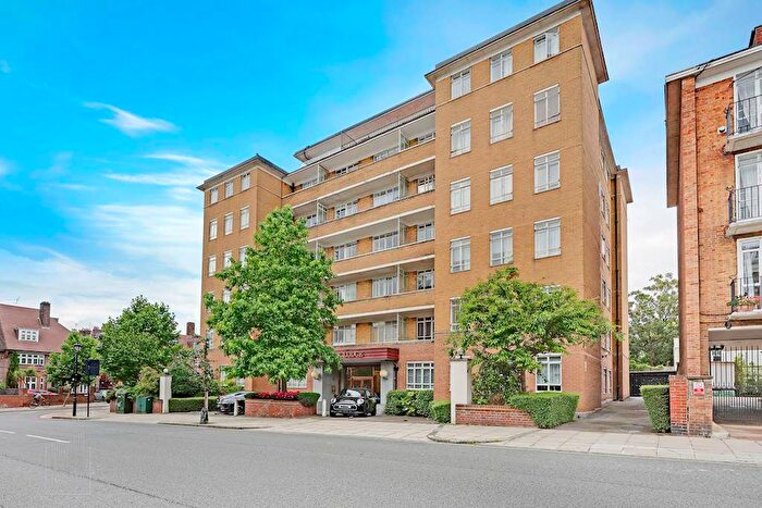 1 Bedroom Flat For Sale In Harrow Lodge, St John's Wood Road, St John's Wood, NW8