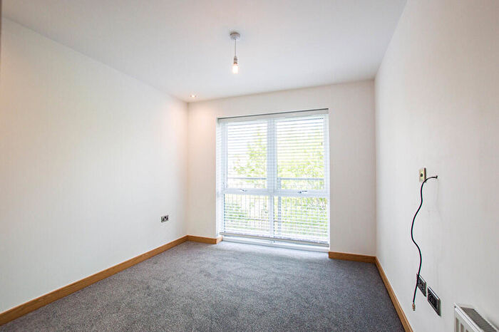 2 Bedroom Apartment To Rent In Smeaton Court, Hertford, SG13