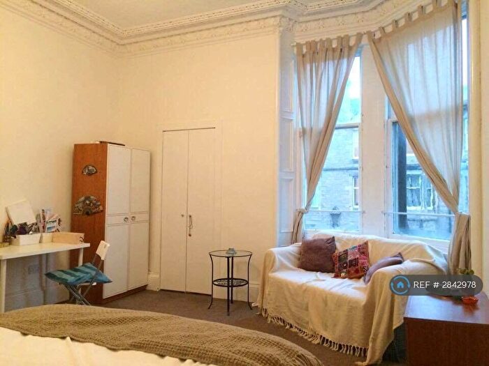 4 Bedroom Flat To Rent In Marchmont Road, Edinburgh, EH9