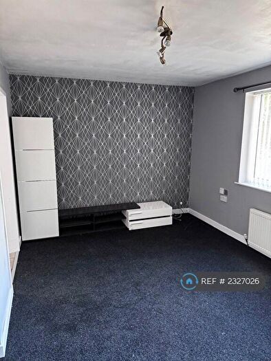 2 Bedroom Semi-Detached House To Rent In North Square, Doncaster, DN12