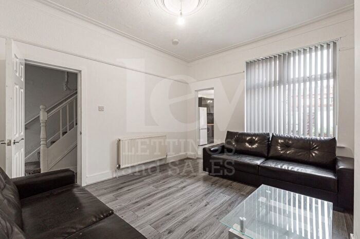 4 Bedroom Terraced House For Sale In Bedford Road, Liverpool, L20