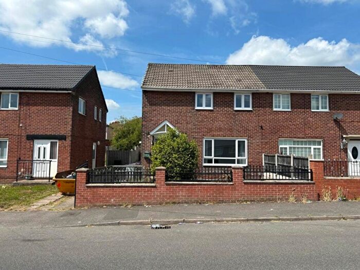 3 Bedroom House To Rent In Farm Road, S70