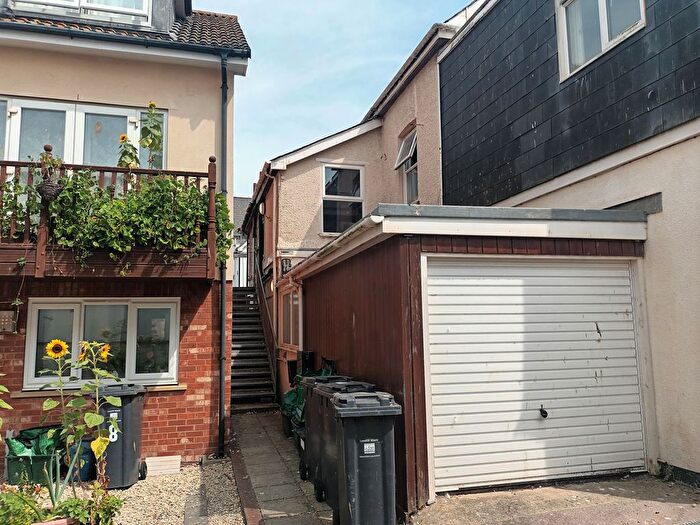 1 Bedroom Flat For Sale In Harbour Road, Seaton, Devon, EX12