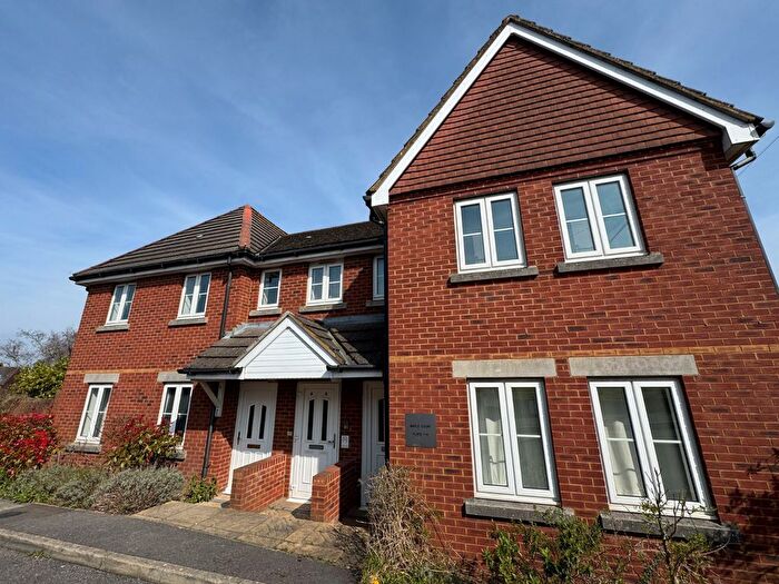 1 Bedroom Flat To Rent In Bastins Close, Park Gate, Southampton, Hampshire, SO31