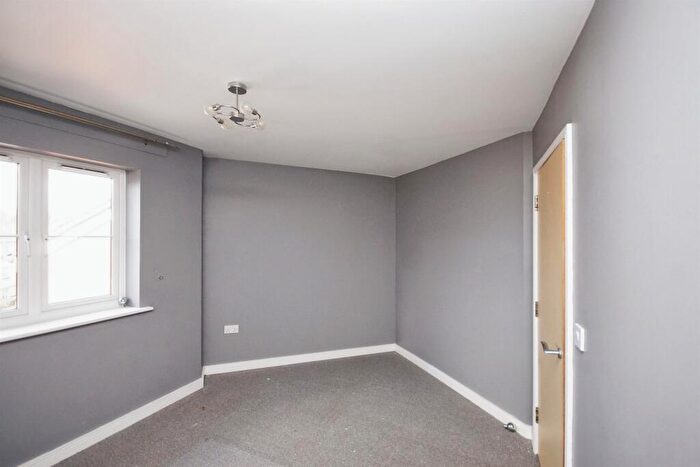 2 Bedroom Apartment To Rent In Arnold Road, Mangotsfield, Bristol, BS16