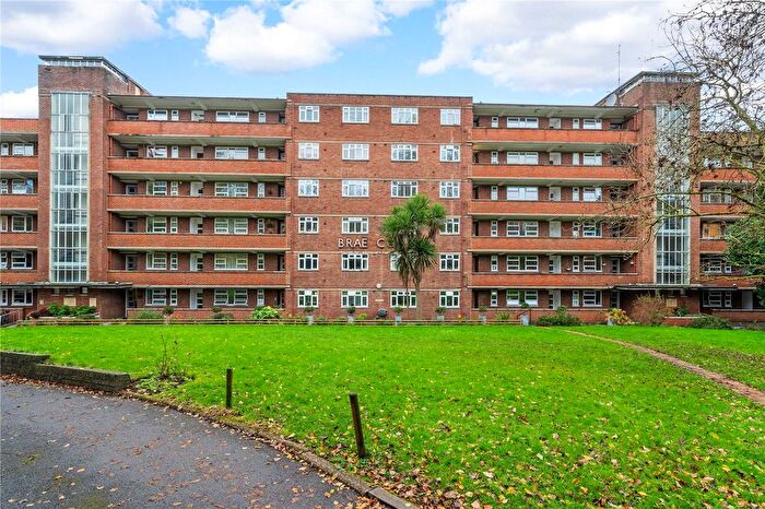 3 Bedroom Flat To Rent In Kingston Hill, Kingston Upon Thames, KT2