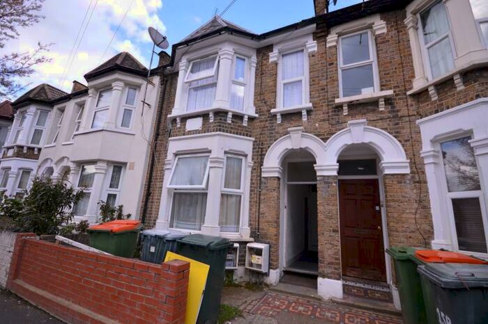 1 Bedroom Flat To Rent In Hockley Avenue, East Ham, London, E6
