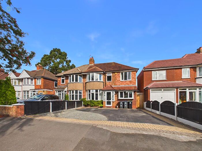 3 Bedroom Semi Detached House For Sale In George Road, Sutton Coldfield, B73