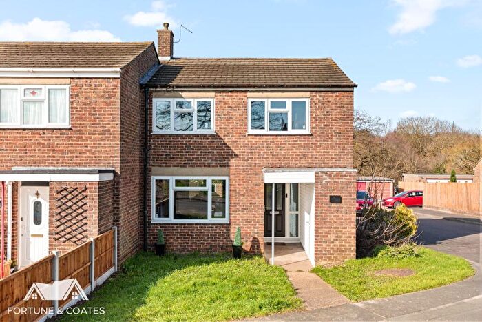 3 Bedroom End Of Terrace House For Sale In Willowfield, Harlow, CM18