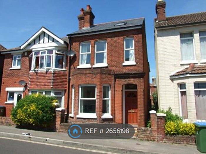4 Bedroom Terraced House To Rent In Mordaunt Road, Southampton, SO14