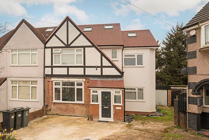 Studio To Rent In Church Stretton Road, Hounslow, TW3