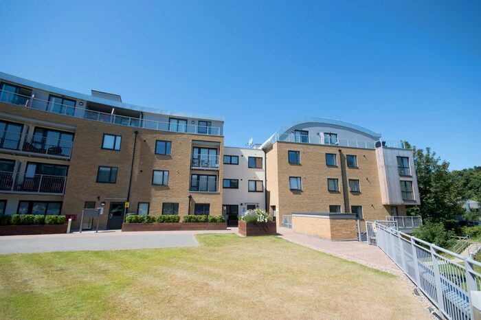 2 Bedroom Flat To Rent In Smeaton Court, Hertford, SG13