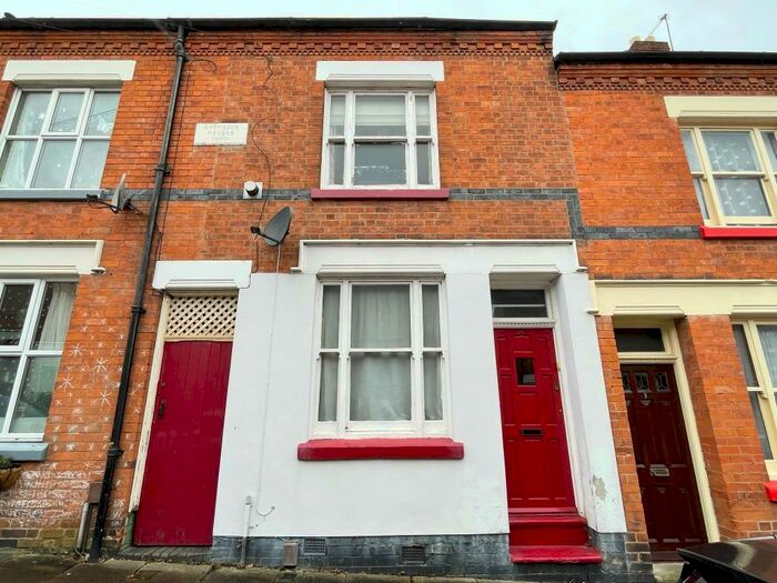 2 Bedroom Flat To Rent In Shelley Street, Leicester, LE2