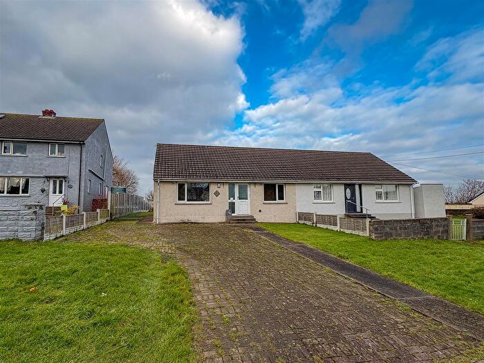 4 Bedroom Detached Bungalow For Sale In South View, Hook, Haverfordwest, SA62
