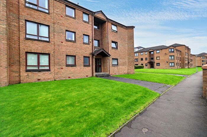 2 Bedroom Flat For Sale In Castle Gait, Paisley, Renfrewshire, PA1