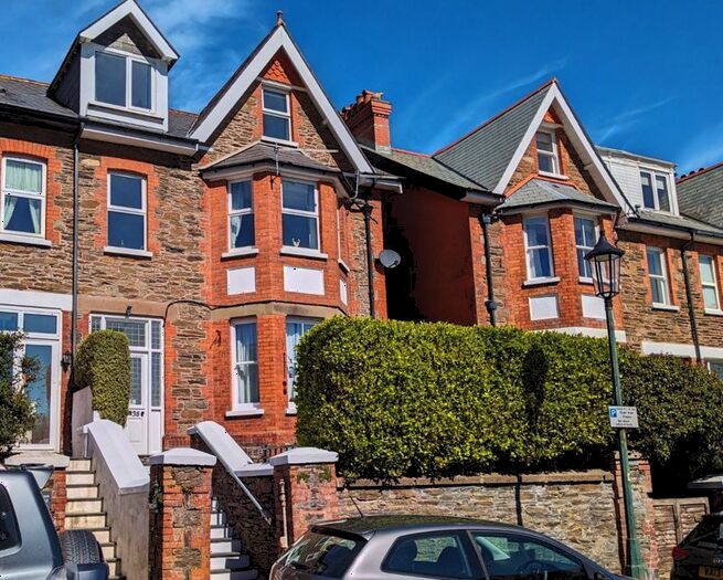 3 Bedroom Flat For Sale In Lee Road, Lynton, EX35