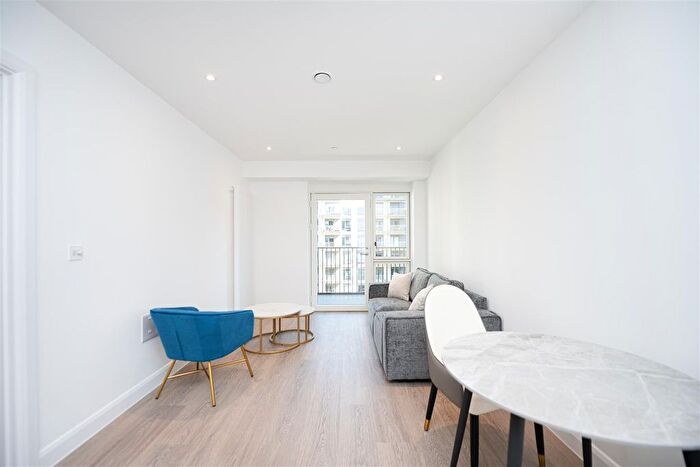 1 Bedroom Flat To Rent In Eden Place, Canning Town, London, E16