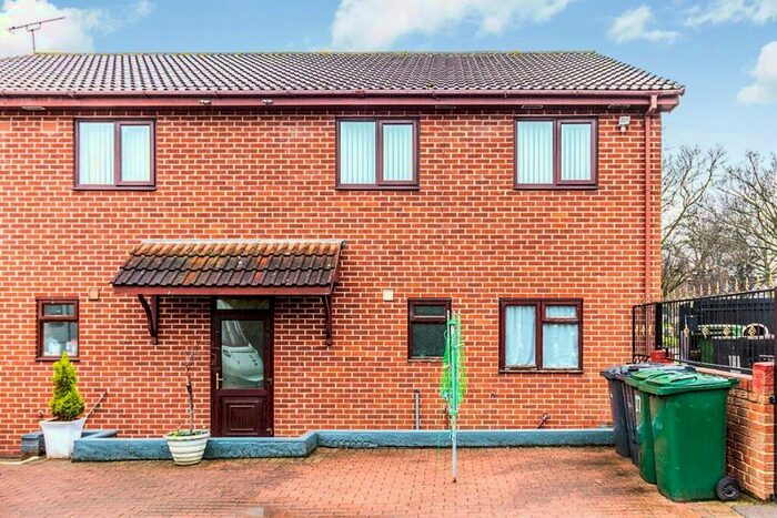 2 Bedroom Apartment To Rent In Monkwood Road, Rawmarsh, Rotherham, South Yorkshire, S62