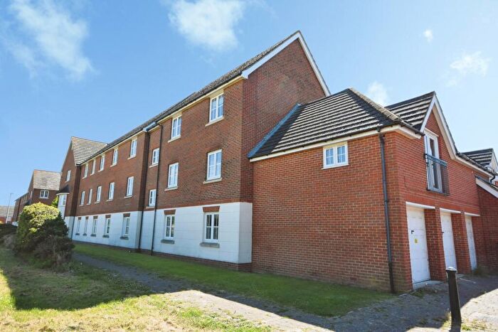 1 Bedroom Flat For Sale In Baden Powell Close, Great Baddow, Chelmsford, Essex, CM2
