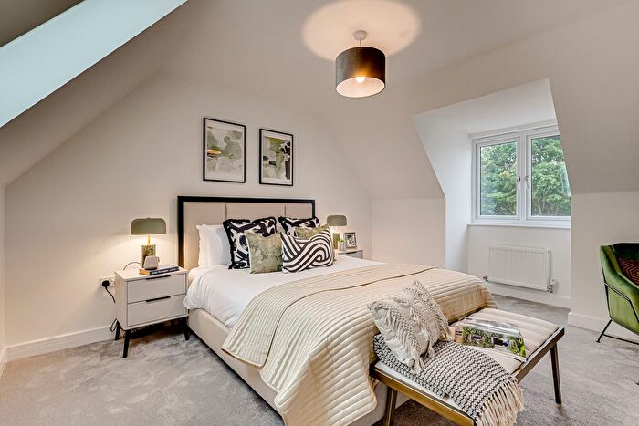 3 Bedroom Terraced House For Sale In Alexandra Road, Southend-On-Sea, SS3
