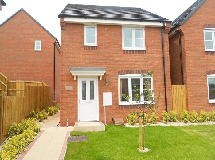 3 Bedroom Detached House To Rent In Canary Grove, Wolstanton, Newcastle-under-Lyme, ST5