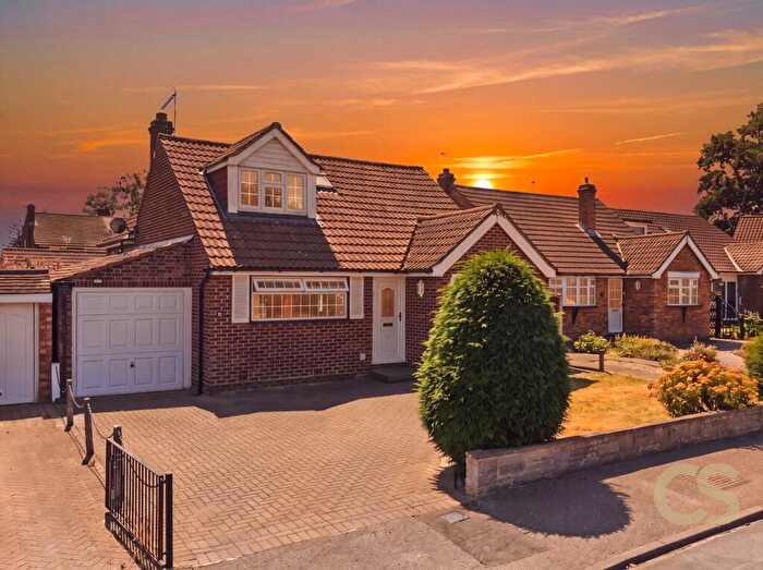 5 Bedroom Detached Bungalow For Sale In Sandon Road, Cheshunt, Hertfordshire, EN8