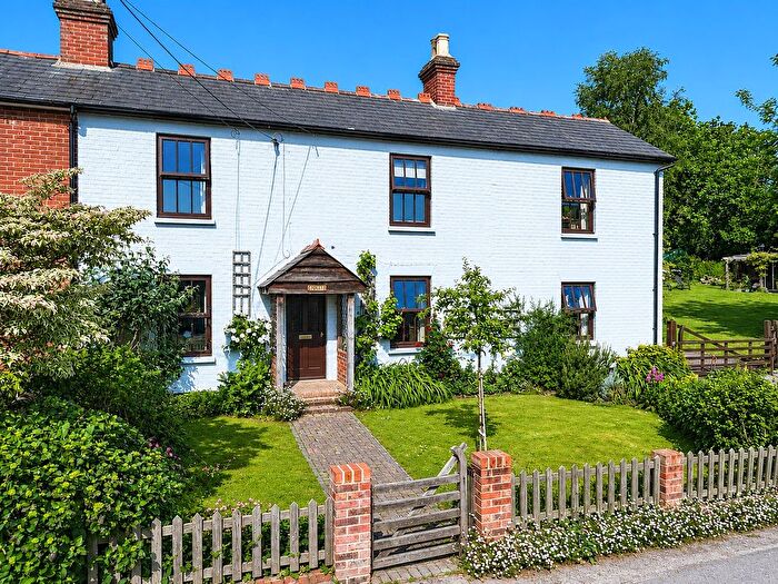4 Bedroom Semi Detached House For Sale In Mount Pleasant Lane, Lymington, SO41