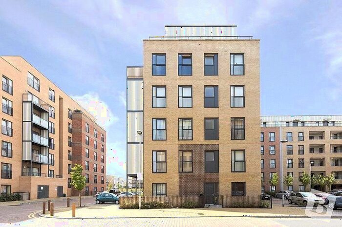 2 Bedroom Flat To Rent In Wave Court, Maxwell Road, Romford, RM7