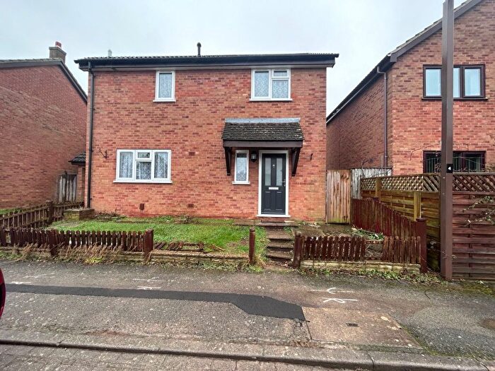 3 Bedroom Property To Rent In Broomlee, Milton Keynes, MK13