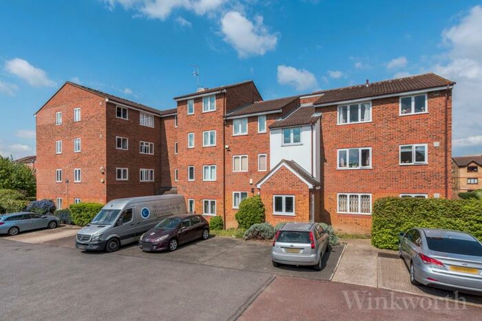 Apartment To Rent In John Williams Close, London, SE14