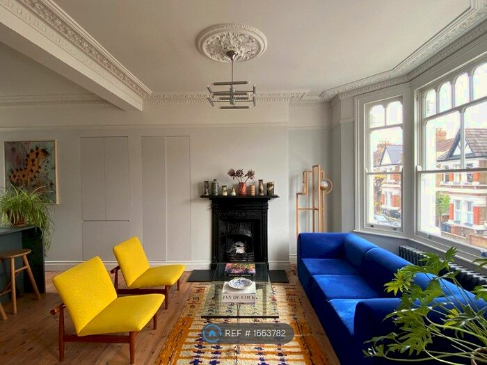 3 Bedroom Flat To Rent In Princess May Road, London, N16