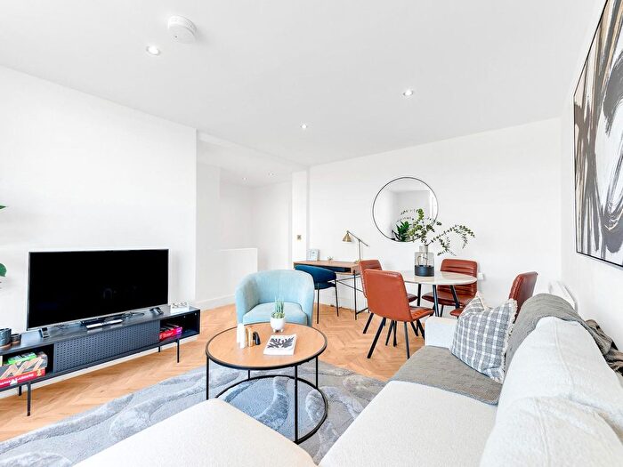 1 Bedroom Flat To Rent In Rye, TN31