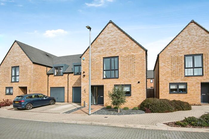 4 Bedroom Semi Detached House For Sale In Rusling Way, Stevenage, Hertfordshire, SG1