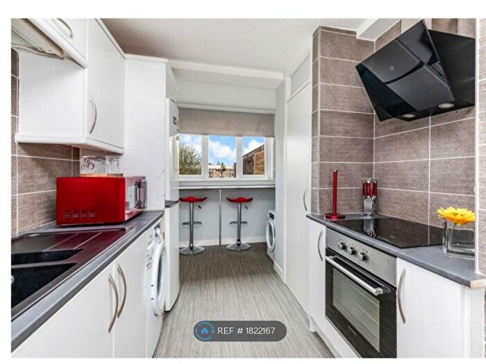 2 Bedroom Flat To Rent In Braehead Road, Cumbernauld, Glasgow, G67