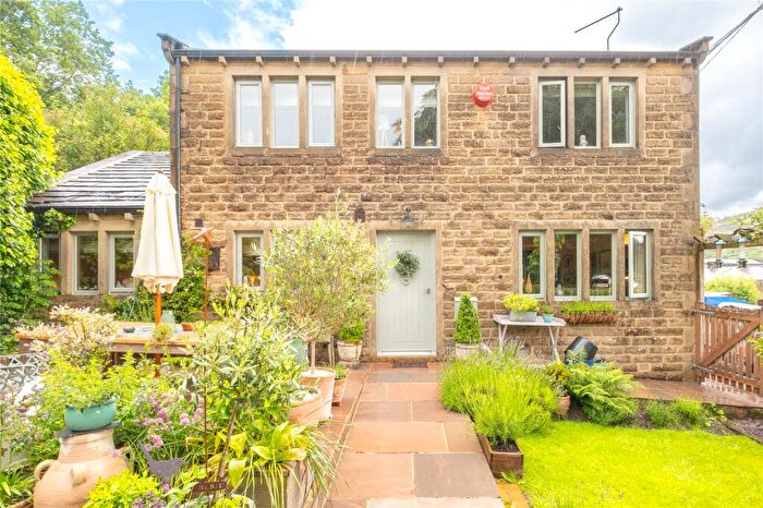4 Bedroom Detached House For Sale In Station Road, Marsden, Huddersfield, HD7