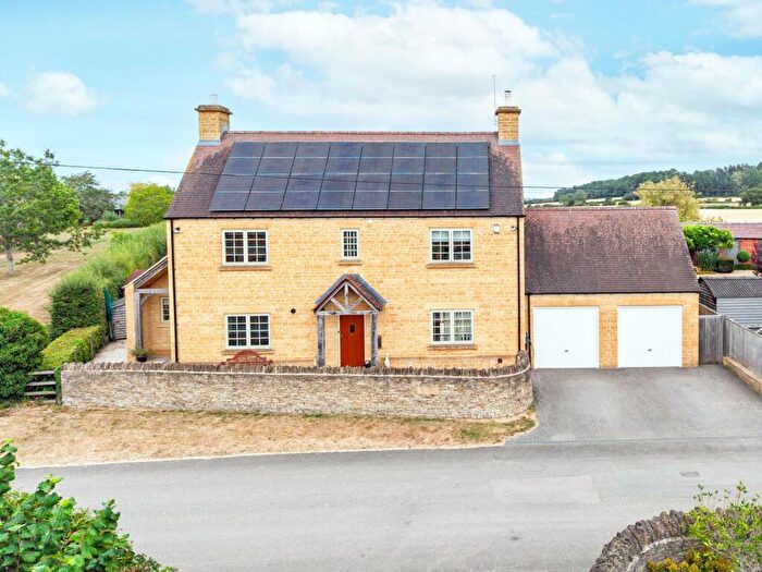 4 Bedroom Detached House For Sale In Draycott, Moreton-In-Marsh, GL56