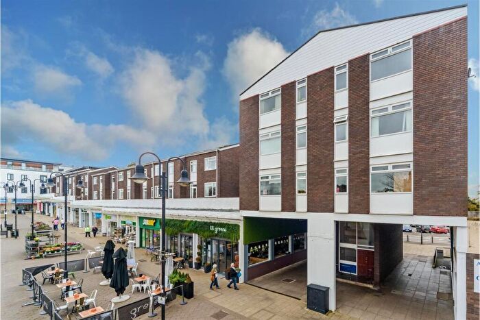 1 Bedroom Flat For Sale In Abbey Court, Abbey End, Kenilworth * No Chain*, CV8