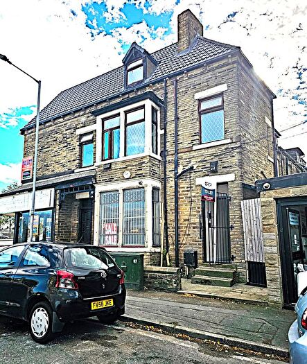 2 Bedroom Flat To Rent In Manchester Road, Bradford, BD5