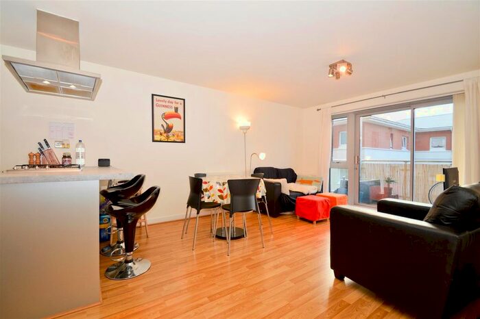 1 Bedroom Flat To Rent In Merchant Street, London, E3