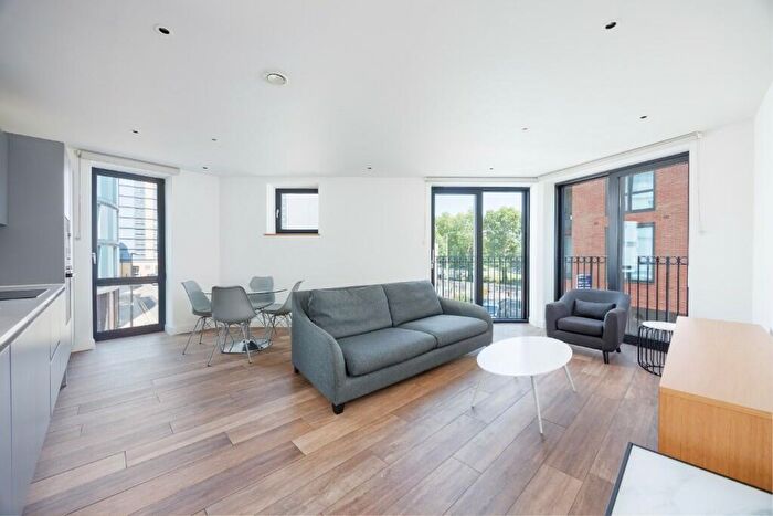 2 Bedroom Flat To Rent In Three Colts Lane, London, E2
