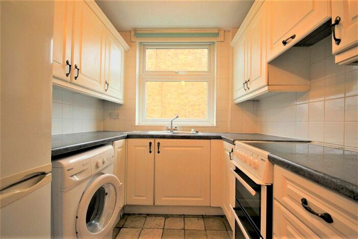 1 Bedroom Flat To Rent In St Columbas House, 16 Prospect Hill, Walthamstow E17