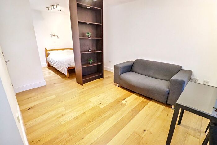 Studio To Rent In Bride Street, London, N7