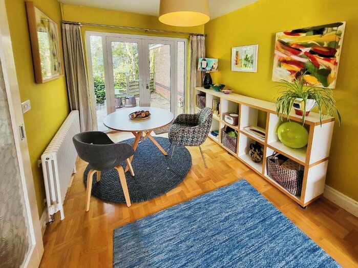 3 Bedroom Detached House For Sale In Crich View, Sherwood, Nottingham, NG5