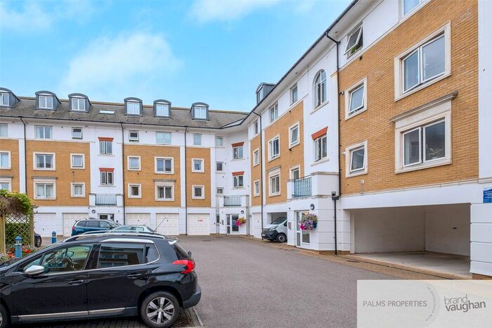 1 Bedroom Flat To Rent In Merton Court, The Strand, Brighton, BN2